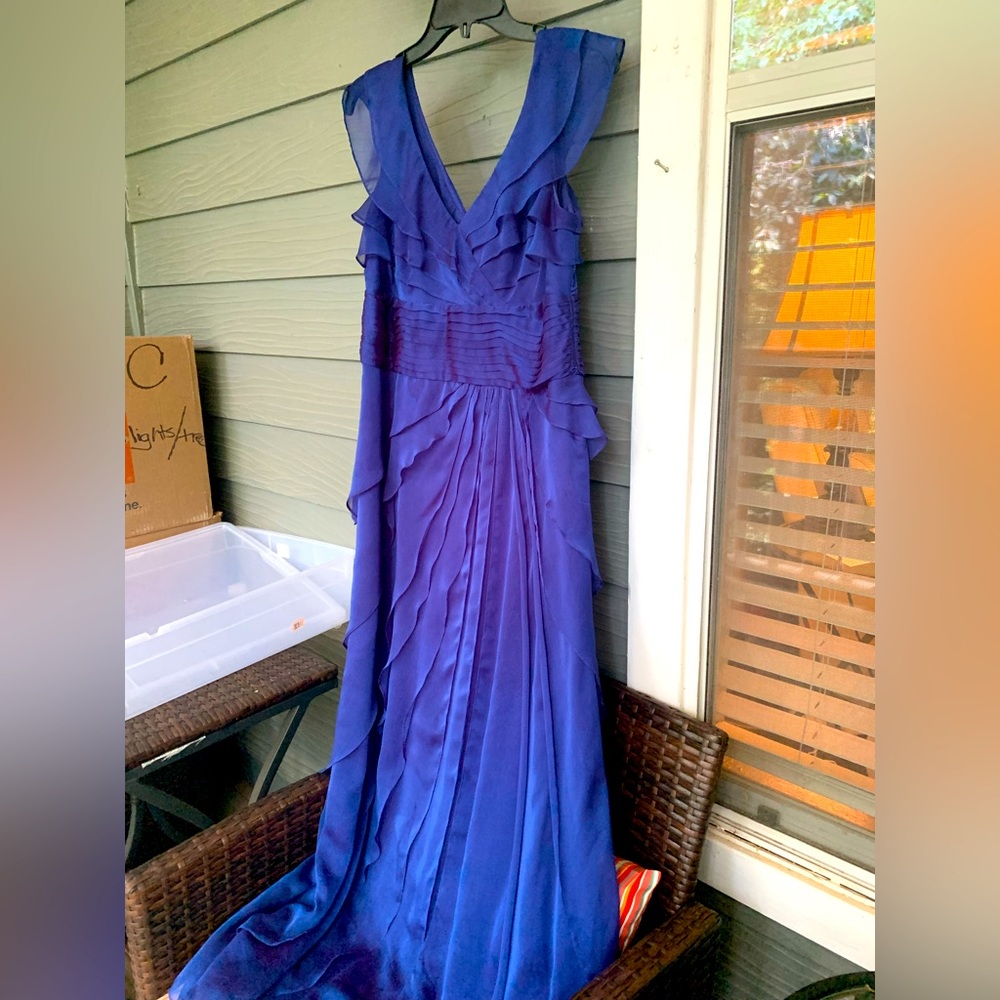 Adrianna Papell stunning iridescent blue gown